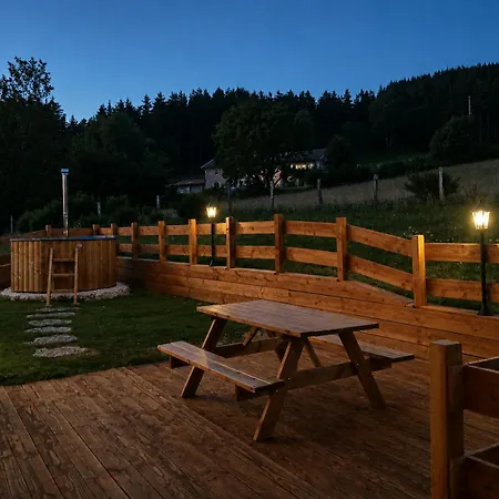 Refuge Aquilae - Nature, Sauna & Bain Nordique Privatifs * Vollore-Montagne